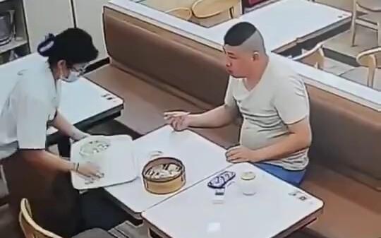 《Đòn đánh chính xác – Nhà bếp an tâm bên cạnh bạn》