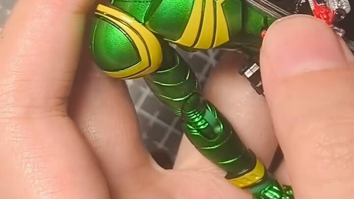 [Advantages and disadvantages of the four recent Kamen Rider models]