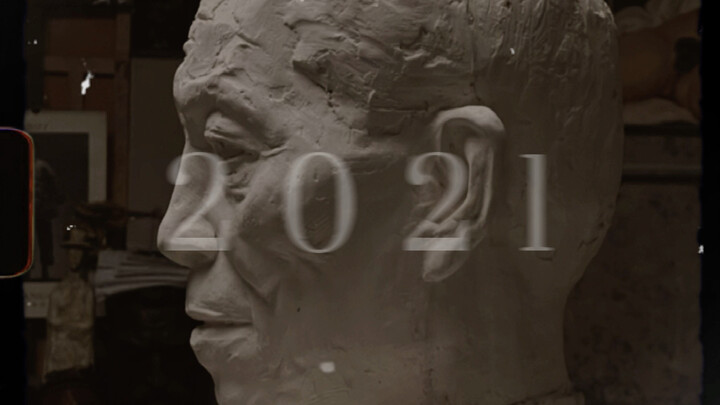 قضى طالب الدراسات العليا في كلية الفنون الجميلة بجامعة تشينغهوا ثلاث سنوات كاملة في إنشاء تمثال نصفي