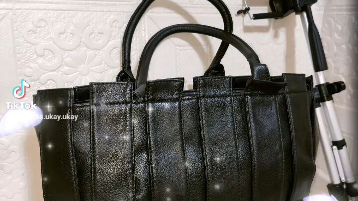 ukay bagsni Jenicas ukay ukay bags..