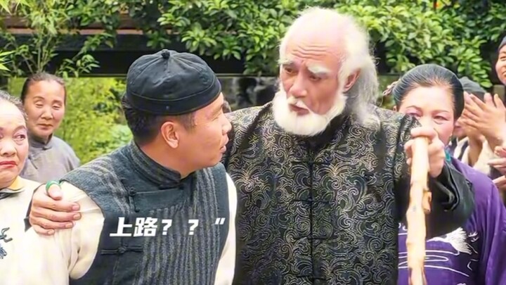 This butler lives even more comfortably than the master himself!