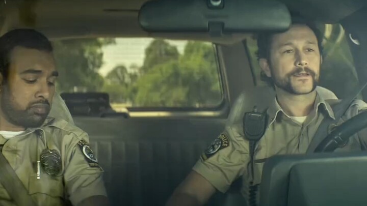 Foreigner Slaves Away Studying Chinese Just to Find a Chinese Girlfriend—and Actually Pulls It Off!