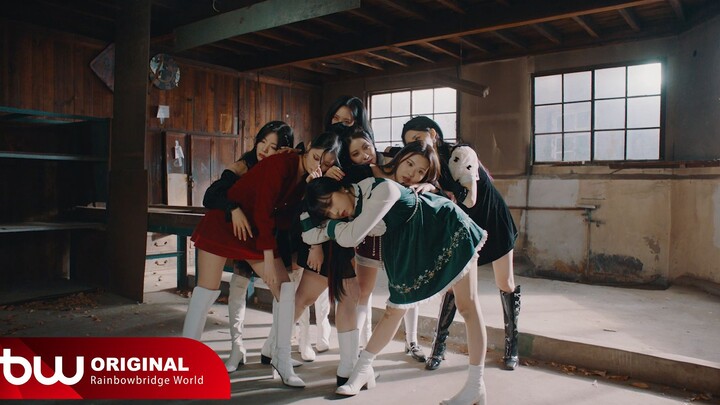 【PURPLE KISS】220420 (4K) The Highlight Beyond the Title Track! 'Pretty Psycho' Performance Video
