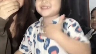 Gemesh bangett yaa, kakaknya 😁😅✌.. .🔁 Repost by Tiktok/beautytiana28Don't Forget To LIKE &  Guys