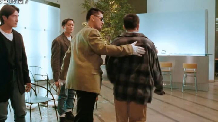 “What’s most impressive about Yu Rongguang is that by the end of the fight, his sunglasses were stil