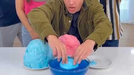 Chuyện gì sẽ xảy ra khi ngâm trong nước nhỉ?