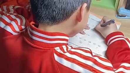 Anak kecil: Aku yang menyelamatkanmu, terus siapa yang nyelamatin aku?