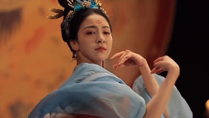 Cuộc gặp gỡ ấy, kết cục thật bi thương… Nhiều năm sau, giá trị của điệu múa này vẫn không ngừng tăng