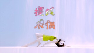 小姐姐第一次尝试水下拍摄