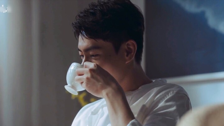 Am I the only one who thinks he's so handsome?