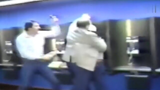 Pada tahun 1984, seorang ayah Amerika menembak mati seorang penjahat yang melakukan kekerasan seksua