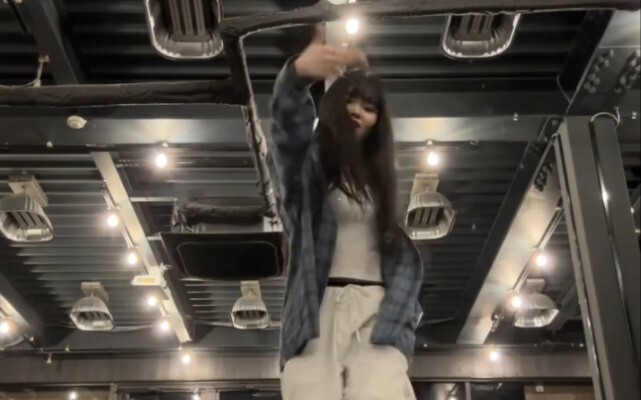 【Nanami Nishimura】Konon-chan’s SEVEN dance challenge ♡ (P2: digging for more!)