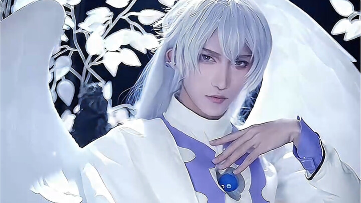 Bring the paper-cut figure I wanted as a kid to life (Judge Moon cosplay)
