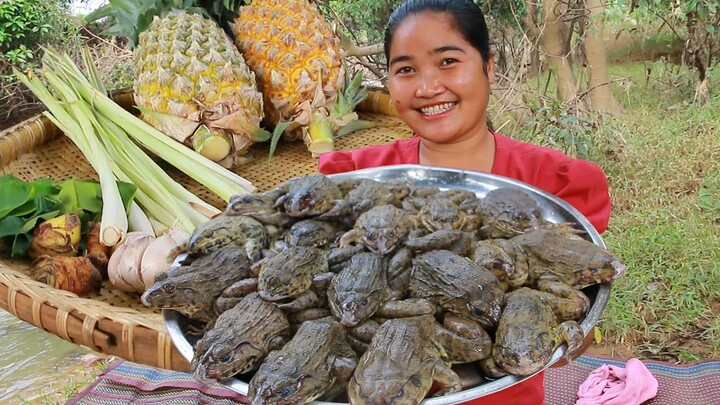 Cooking Frog with Pineapple recipe