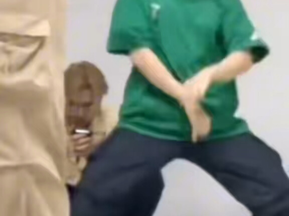 ฟิกเกอร์ตัวเล็กข้างหลัง Daou กลับมีเรื่องราวแบบนี้ด้วย ขำจนหัวเราะลั่นเลย #daouoffroad