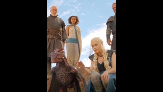 Khaleesi is showing people the dragon That people should turn to him 😜 #gameofthrones #shorts #got