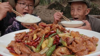 Countryside Recipe & Mukbang | Fried Pig's Large Intestines