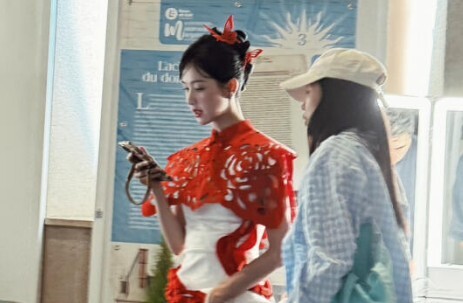 Trời ơi, tạo hình mới của Trần Đô Linh đây mà!! Đài truyền hình Hà Nam, bạn xứng đáng được thờ phụng