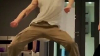 【TEN Li Yongqin & Bada_lee】 Need to Know, the original choreography that caused a craze on TikTok, I