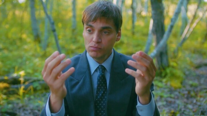 A wolf slipped into human skin and turned into a werewolf, a film about humanity.