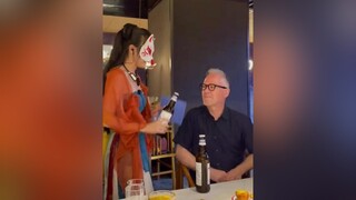 Anh tây thích cảm giác mạnh 🤣🤣🤣 nhìn mặt thấy sản khoái chưa 😂😂 gaixinh meocute xuhuongtiktok tayduky