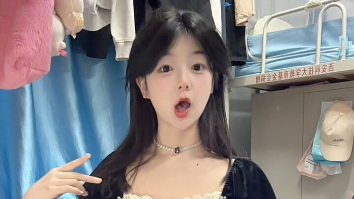 嘿嘿嘿嘿我这美丽的黑色鱼尾裙