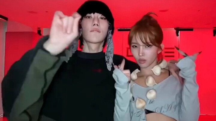 Mô?? Jeon Soyeon X Jang Hyunseung thử thách crow