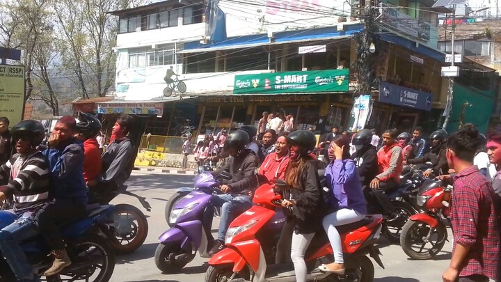 लेकसाइडमा होलि(फागु पुर्णिमा)को रौनक ।(Holi..20-131