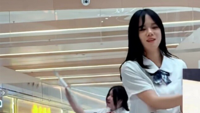 There is actually a Tokyo Teddy Bear in this day and age? ? ! Randomly choose something as an umbrel