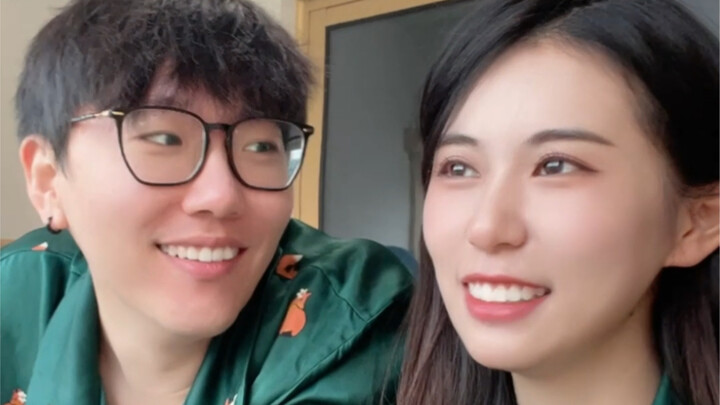 Kalau pacar suka membuat keributan, hidup pasti nggak akan membosankan.