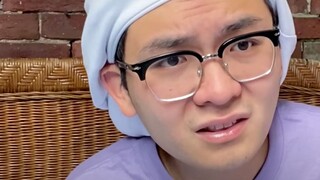 Khi bạn nói với bố mẹ người châu Á của mình rằng bạn muốn trở thành người dẫn chương trình TikTok...