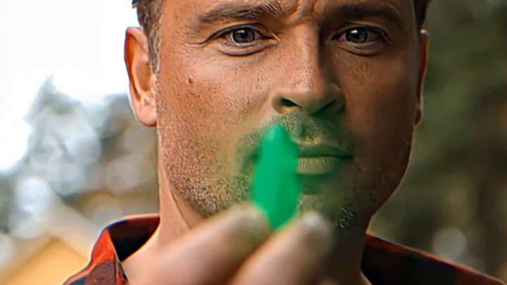 So awkward—just one punch and all grudges are wiped out... Loser: This hick superhero is way too str