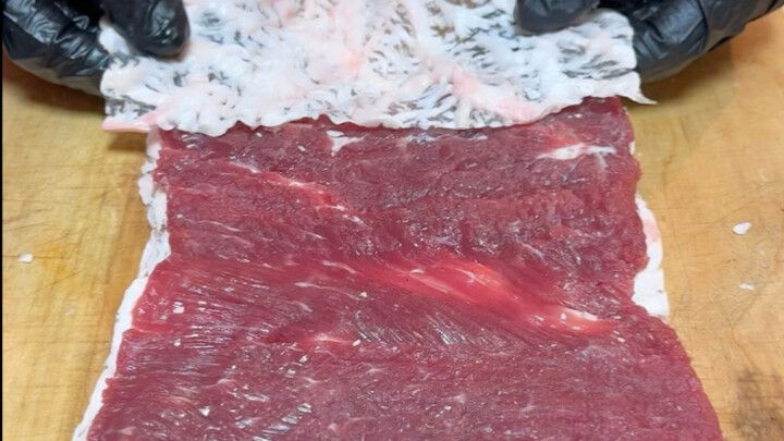 Memerangi kedai barbeku penipu dengan daging sapi salju