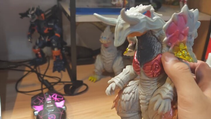 [Unboxing Review] The domestically produced Rainbow Serpent God worth 35, guess which one is the gen