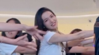 After Like🎆When we meet random dancers while eating, let’s perform a Sailor Moon transformation for 