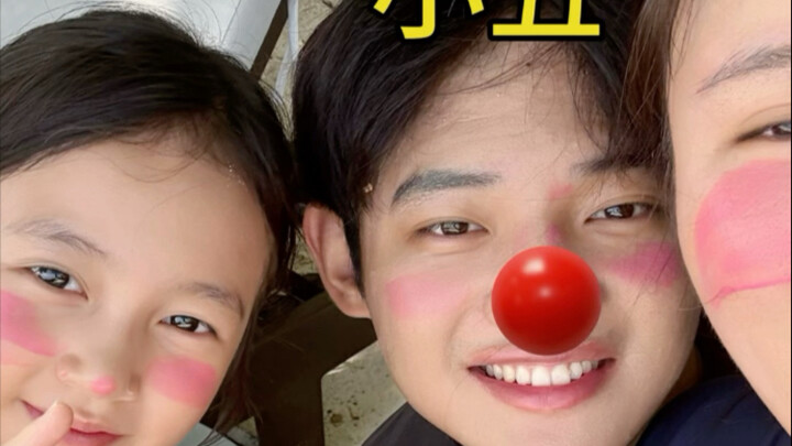 Cảm ơn Tiểu Mạch, lần đầu tiên mở sâm panh trong nhà vệ sinh 🌹