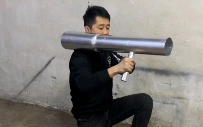 Thiết bị hỗ trợ bắn bóng tuyết cầm tay