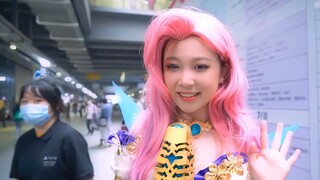 [4K] สาวสวยหน้าตาดีและหุ่นปีศาจที่ Shanghai BW2021 Comic Con! คุณภาพของภาพระดับสุดยอด 4K เพลิดเพลินก