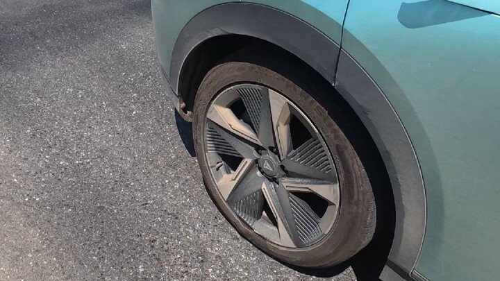 I accidentally drove onto the guardrail, and both new tires were completely ruined.