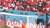 Sự xuất hiện bất ngờ của lá cờ Hải tặc Mũ Rơm tại World Cup Qatar khiến tôi nhớ đến cảnh tượng này ở
