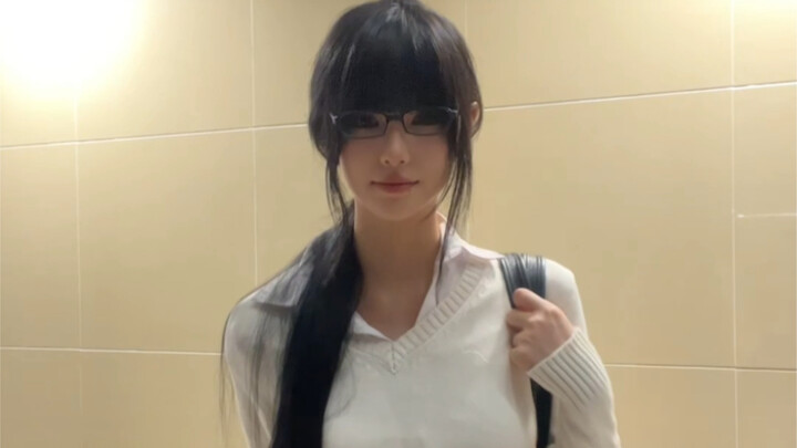 Thích đeo kính