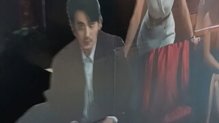 Ketika "She Disappeared" keluar dari teater, saya melihat kepala He Fei dipenggal.