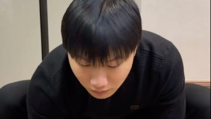 บุคคลแห่งไซเบอร์ หลิวหง