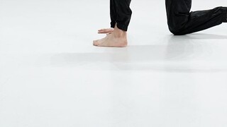 Tricks: Men's moon kick