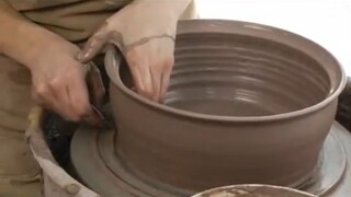 How to Make a Clay Casserole Dish - Shaping a Clay Casserole Dish