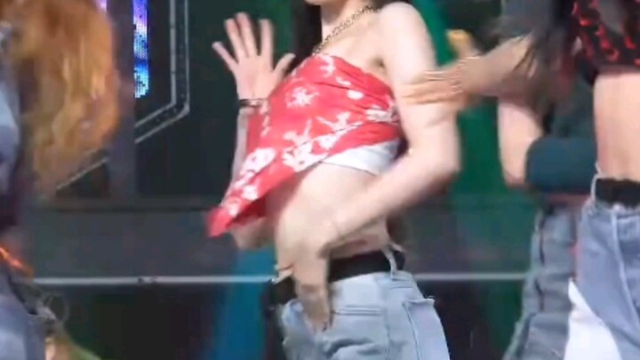 ชูฮวาจ้ะ แม่ก็เป็นผู้หญิงเหมือนกัน คงเข้าใจได้นะ! ฮือๆ เอวสวยมากเลย