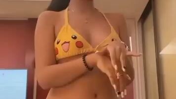 lumaki na si picachu💛