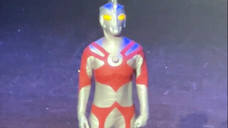 Qi'ao Tianzun - Ultraman stage play has been criticized by Ultraman fans, so I came to watch it. It'