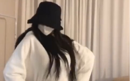 【T-ARA】Handsome Manager Li's casual outfit—any song! Teacher Bae calls out that it's time to practic