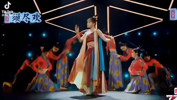 điệu múa này là vì hắn 💓💓💓💓